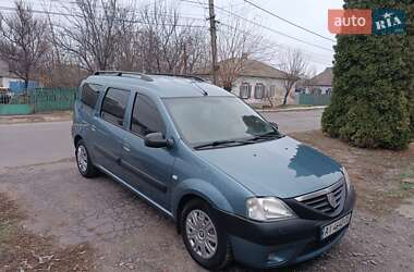 Седан Dacia Logan 2008 в Хоролі