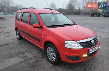 Седан Dacia Logan 2009 в 