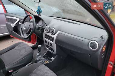 Седан Dacia Logan 2009 в 