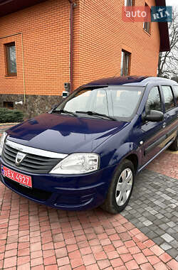 Седан Dacia Logan 2009 в Луцьку