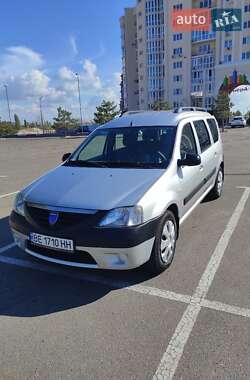 Седан Dacia Logan 2008 в Миколаєві