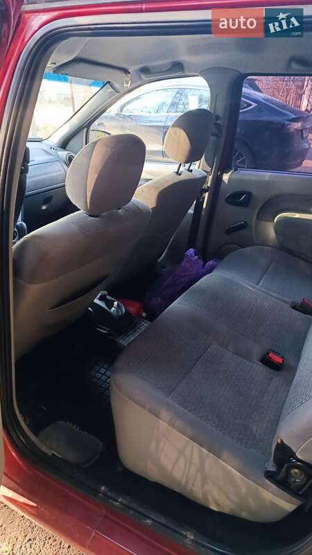 Седан Dacia Logan 2007 в Львове