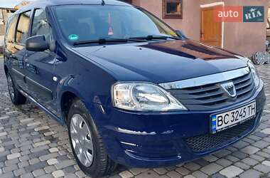 Седан Dacia Logan 2011 в 