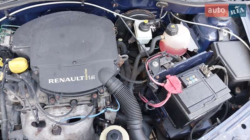 Седан Dacia Logan 2011 в Ходореві