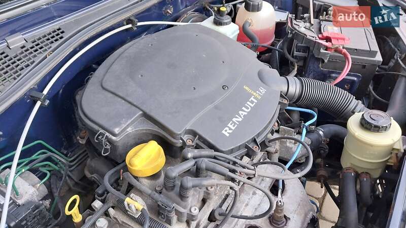 Седан Dacia Logan 2011 в Ходореві