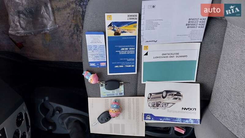 Седан Dacia Logan 2011 в Ходореві