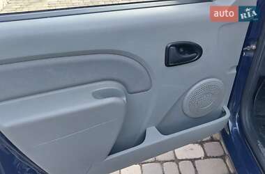 Седан Dacia Logan 2011 в 