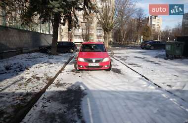 Седан Dacia Logan 2008 в Львове