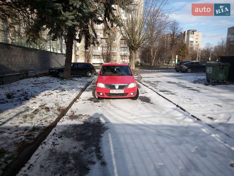 Седан Dacia Logan 2008 в Львові
