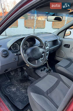 Седан Dacia Logan 2005 в Смеле