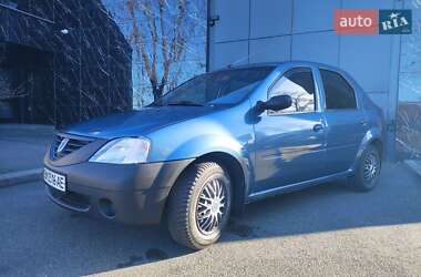 Седан Dacia Logan 2006 в Києві