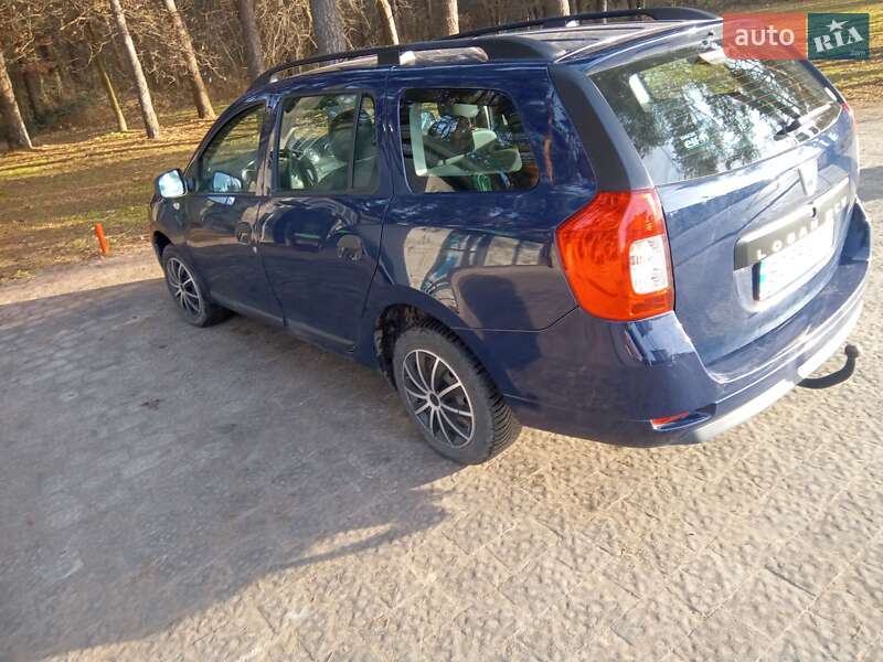 Седан Dacia Logan 2014 в Львове