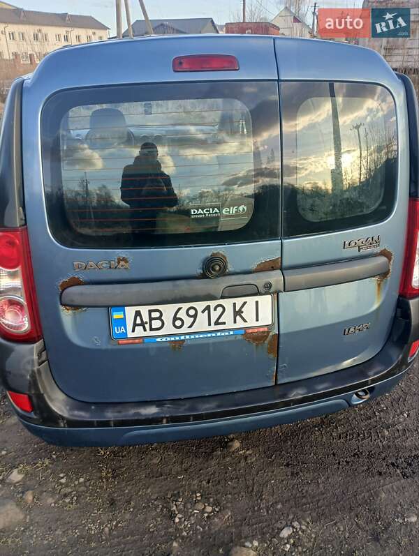 Седан Dacia Logan 2008 в Долине
