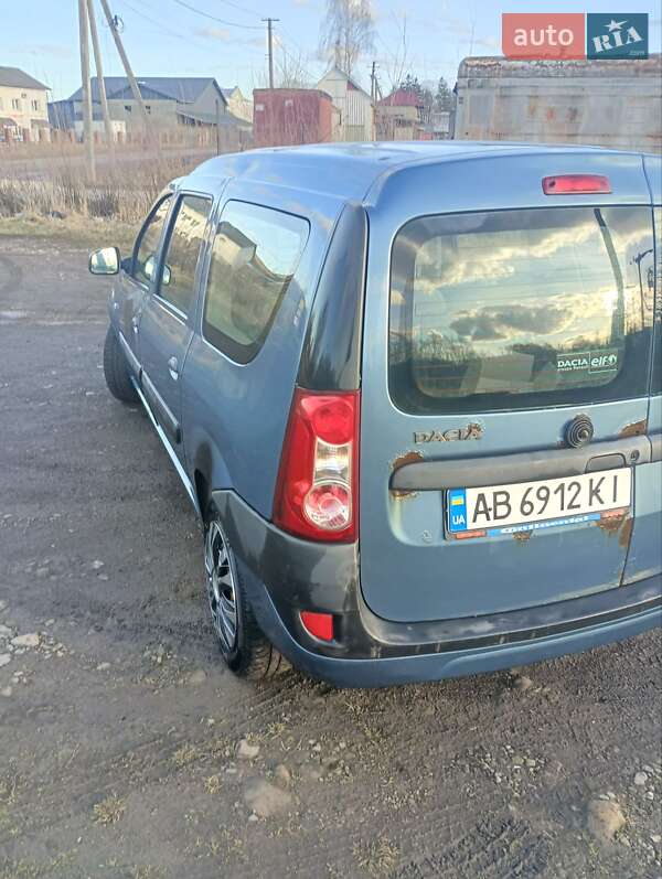 Седан Dacia Logan 2008 в Долине
