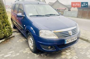 Седан Dacia Logan 2009 в Хусті