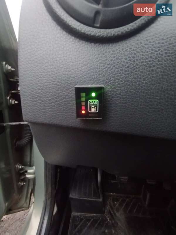 Седан Dacia Logan 2007 в Новгородке