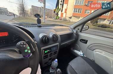 Седан Dacia Logan 2008 в Львове