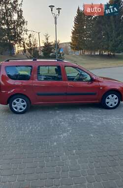 Седан Dacia Logan 2011 в Ровно