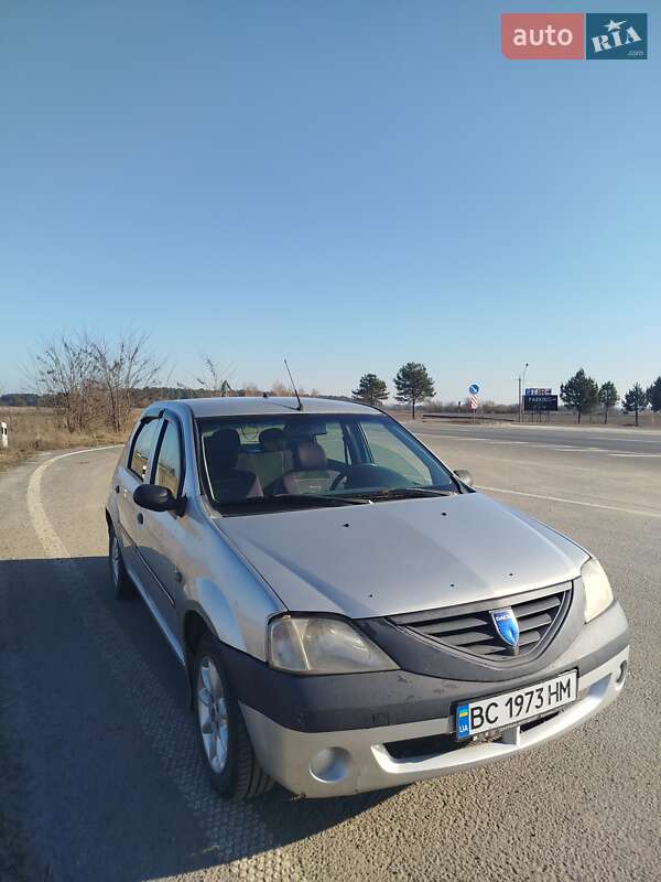 Седан Dacia Logan 2007 в Буську