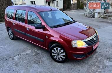 Седан Dacia Logan 2012 в Тернополі