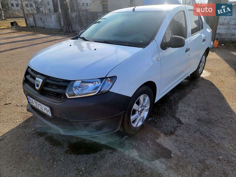 Седан Dacia Logan 2015 в Кропивницькому