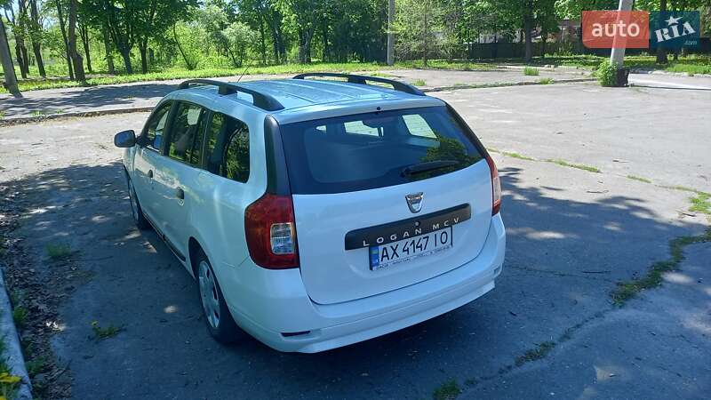 Седан Dacia Logan 2015 в Харькове
