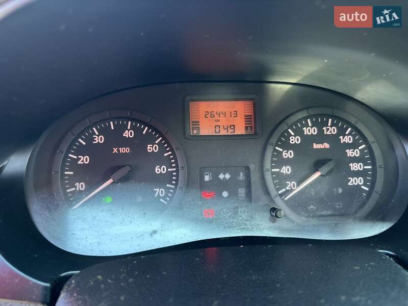 Седан Dacia Logan 2006 в Жовкві