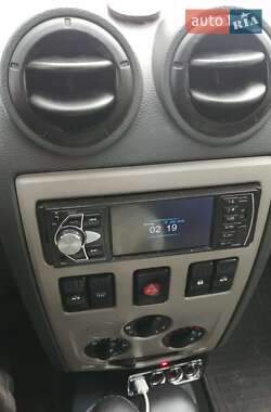 Седан Dacia Logan 2008 в 