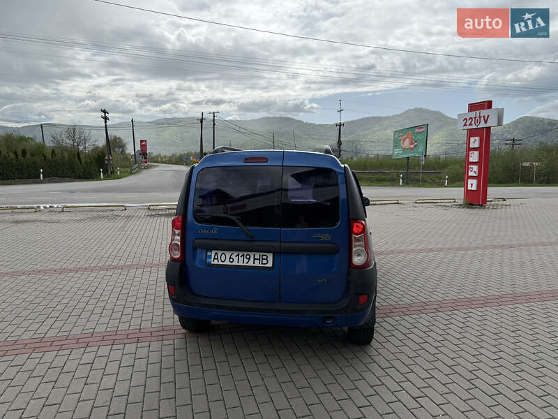 Седан Dacia Logan 2007 в Хусті