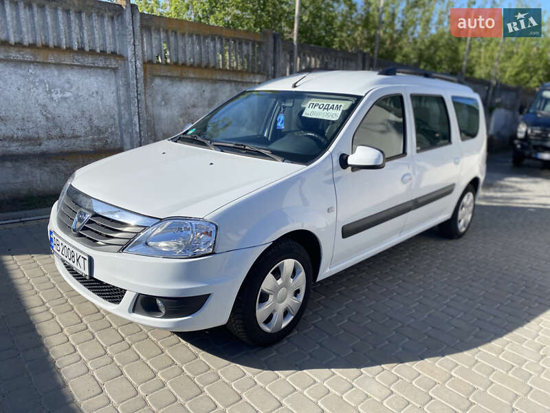 Dacia Logan 2011