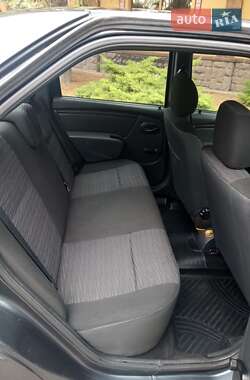 Седан Dacia Logan 2008 в 