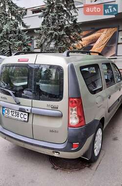 Седан Dacia Logan 2008 в Киеве
