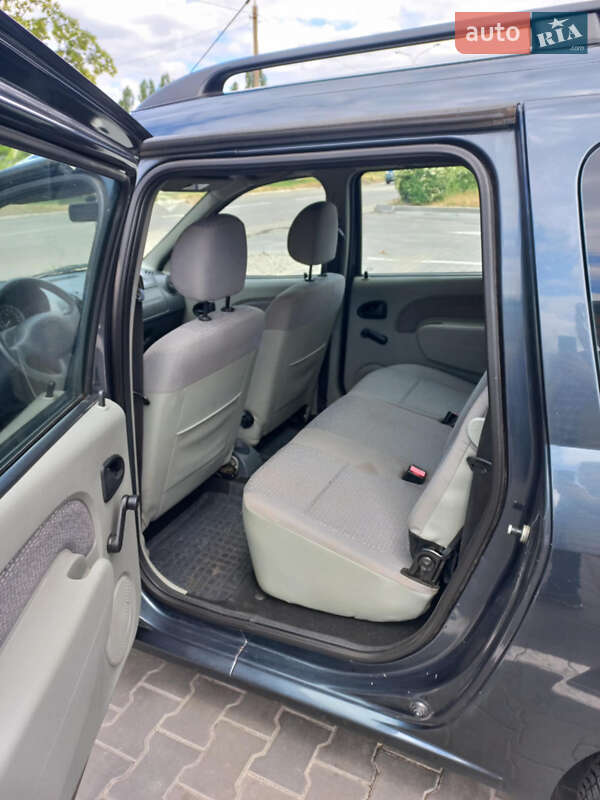 Седан Dacia Logan 2008 в Каменском