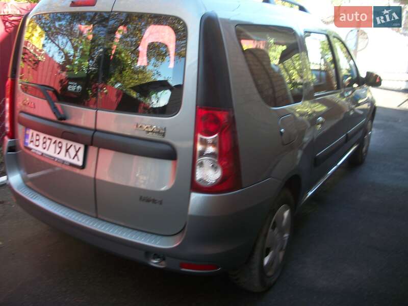 Седан Dacia Logan 2009 в Виннице
