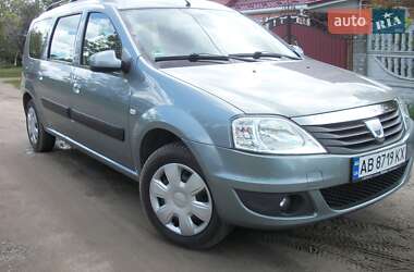 Седан Dacia Logan 2009 в 