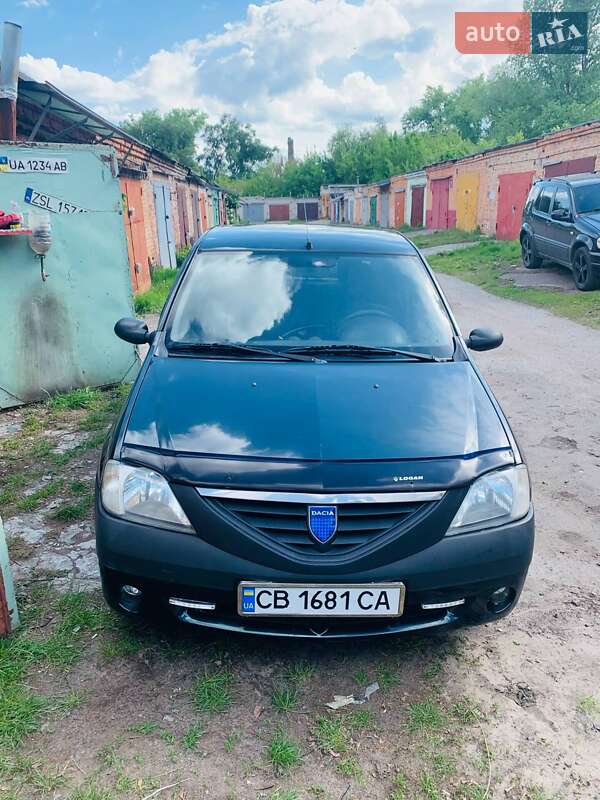 Седан Dacia Logan 2005 в Чернігові