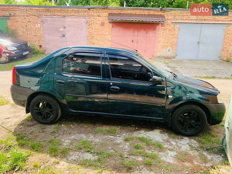 Седан Dacia Logan 2005 в Чернігові