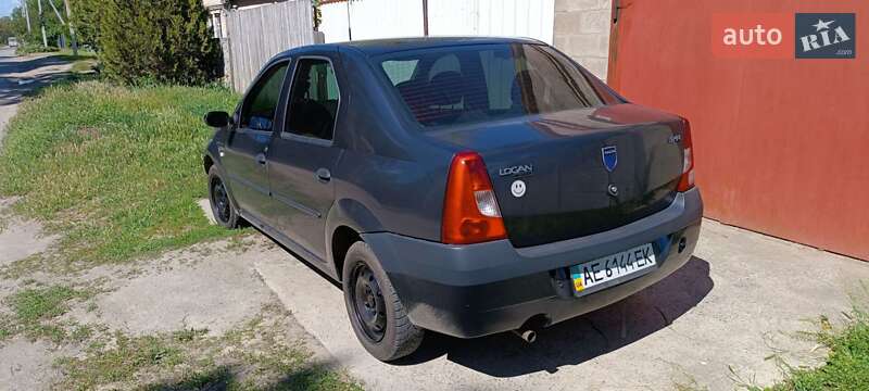 Седан Dacia Logan 2007 в Дніпрі