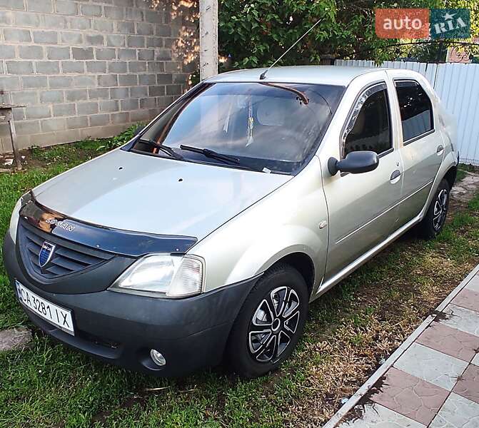 Седан Dacia Logan 2006 в 