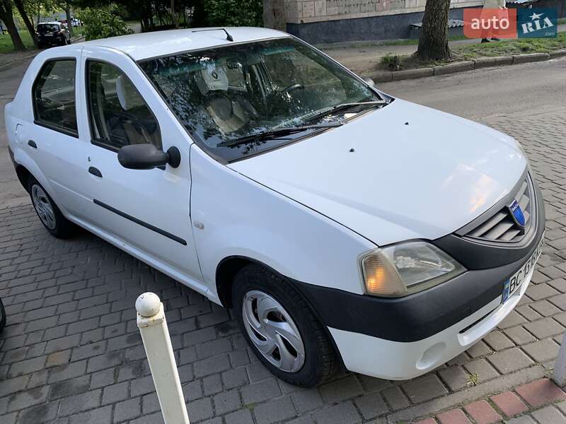 Седан Dacia Logan 2006 в 