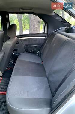 Седан Dacia Logan 2008 в 