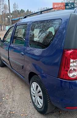 Седан Dacia Logan 2009 в 