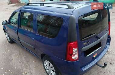 Седан Dacia Logan 2009 в 