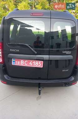 Седан Dacia Logan 2009 в 