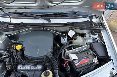 Седан Dacia Logan 2007 в 