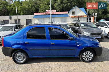 Седан Dacia Logan 2006 в 