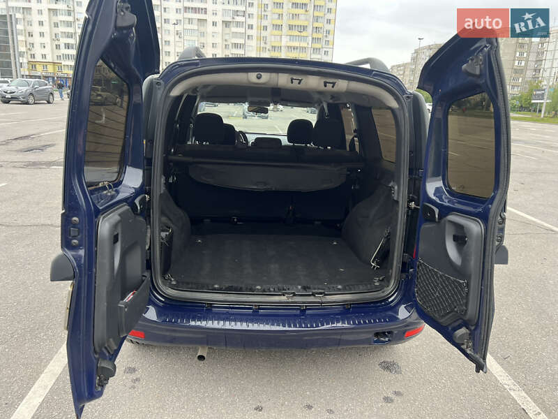 Седан Dacia Logan 2010 в Ивано-Франковске