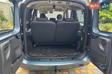Седан Dacia Logan 2011 в 