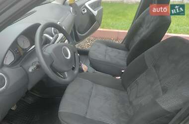 Седан Dacia Logan 2009 в 