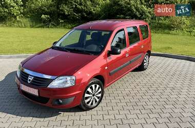 Седан Dacia Logan 2012 в Тернополі